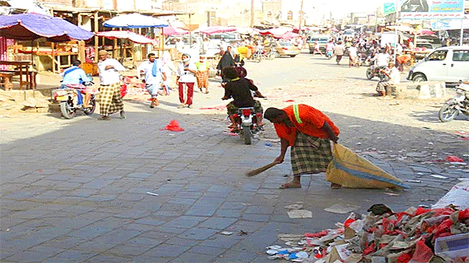 نقابة عمال نظافة لحج تمهل السلطة المحلية 10 أيام